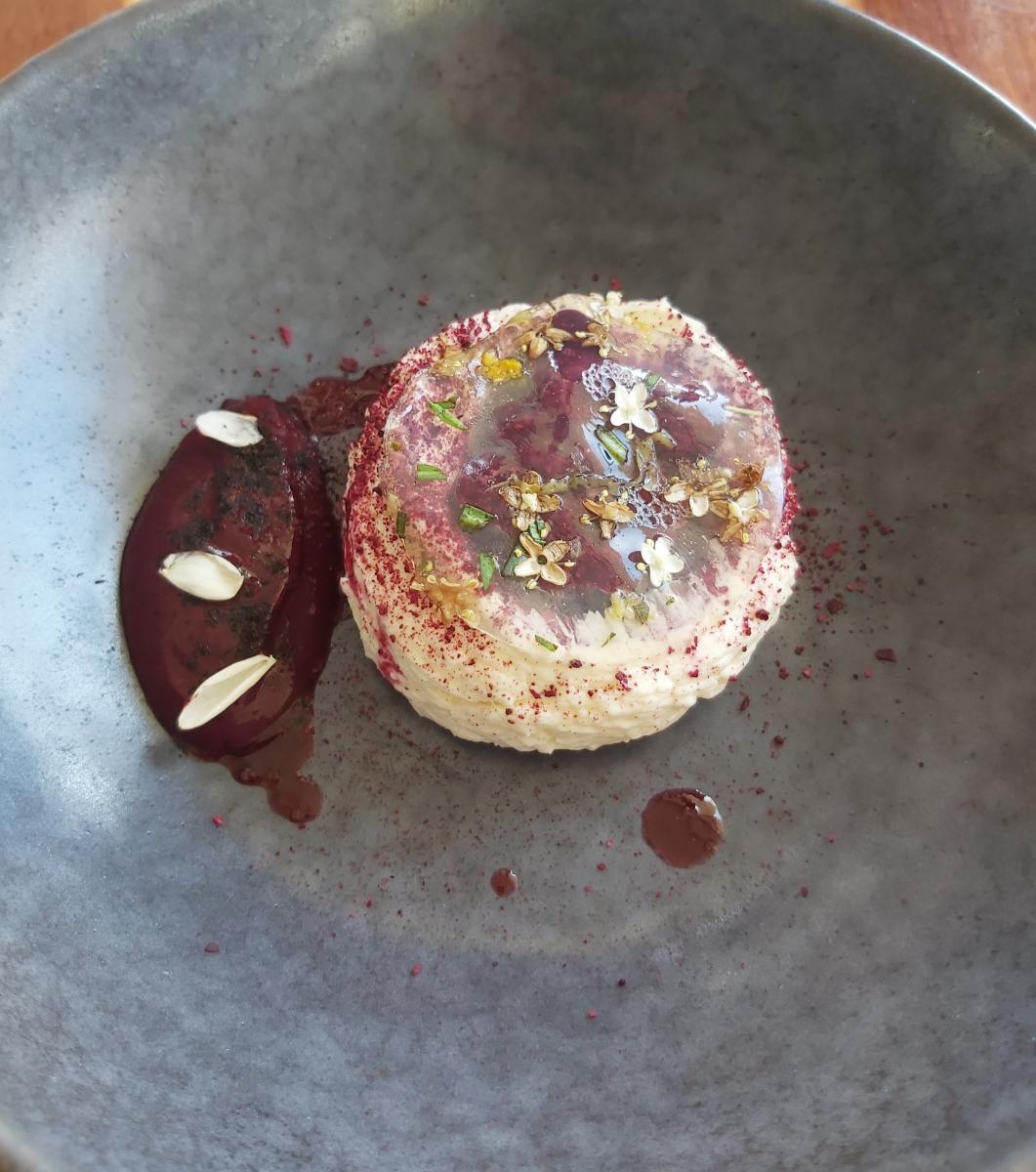 Restaurant & Bar
Plaisirs gustatifs dans un cadre exceptionnel